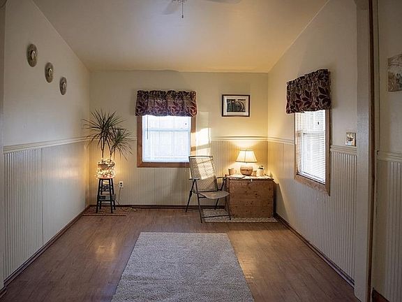 3rd image of 223 Prentice Dr