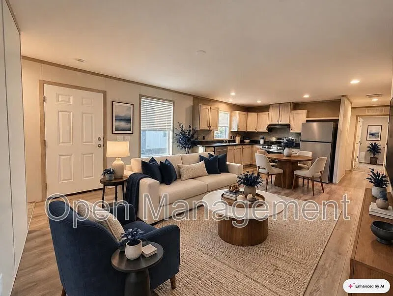 3 bed, 2.0 bath, 1056 sqft, $1,279 — Photo 3