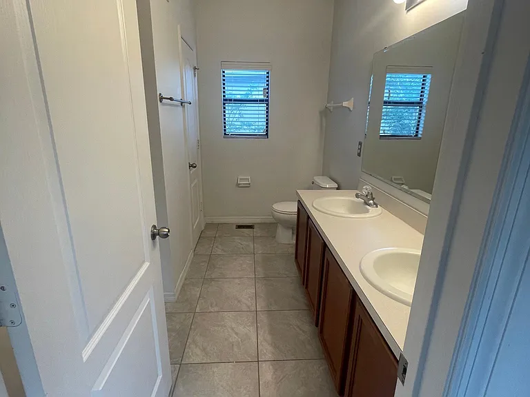 6550 S Goldenrod Rd — Photo 8