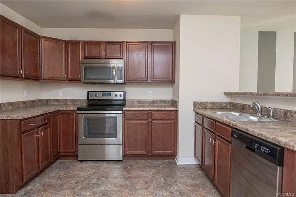 3 bed, 2.5 bath, 1440 sqft, $2,375 — Photo 4