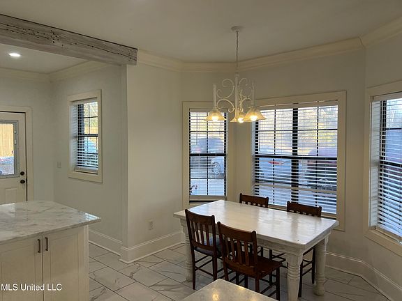 5th image of 646 Bryceland Blvd