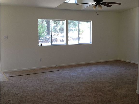 4th image of 4280 Burkett Ln