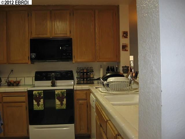 2nd image of 6404 Dijon Way