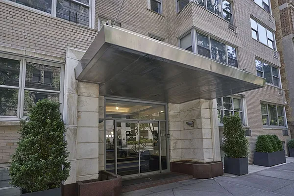 Sold by Corcoran | media 29