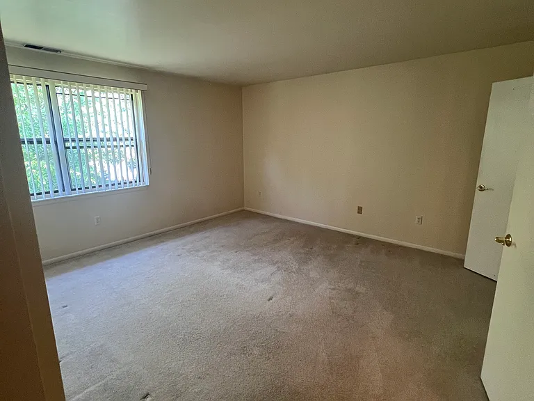 4 Juliet Ln — Photo 8