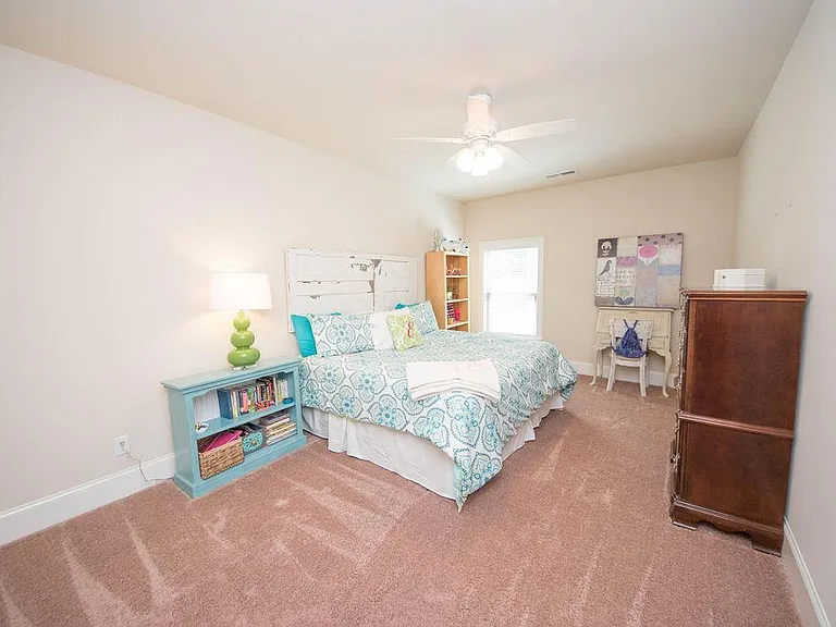 270 Savannah Dr — Photo 17