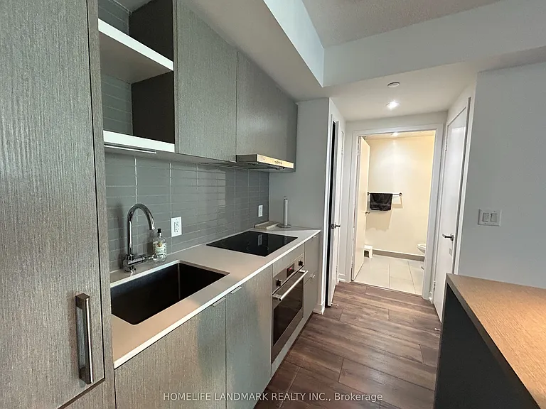 100 Harbour St #2006 — Photo 10