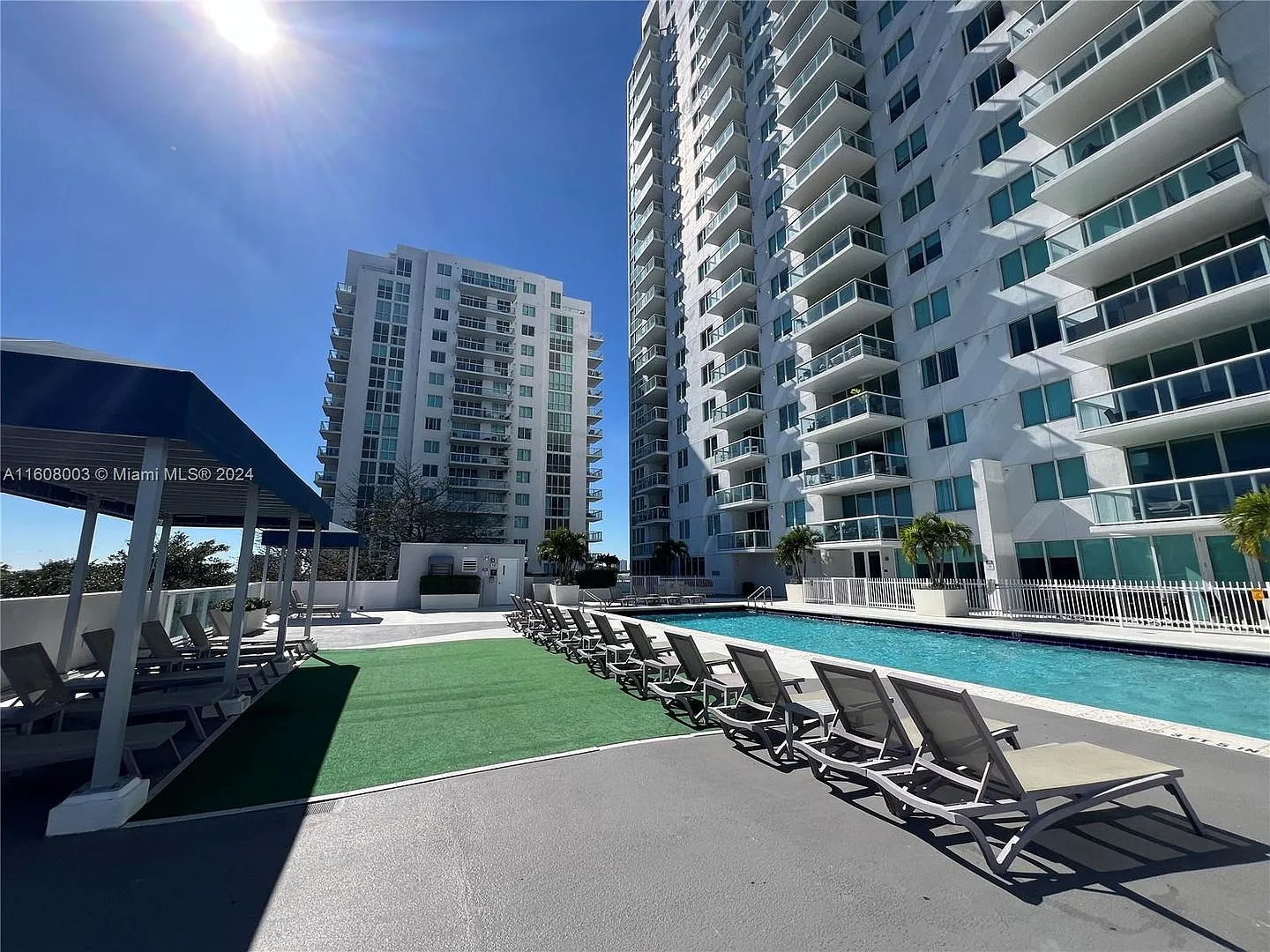 2 Bed / 2 Bath | Terrazas Riverpark Village #804 Miami — Photo 2