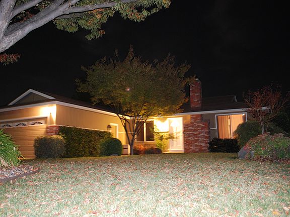 Night Front 809 Seminole Dr