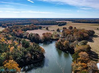 91A Balls Neck Rd, Kilmarnock, VA 22482