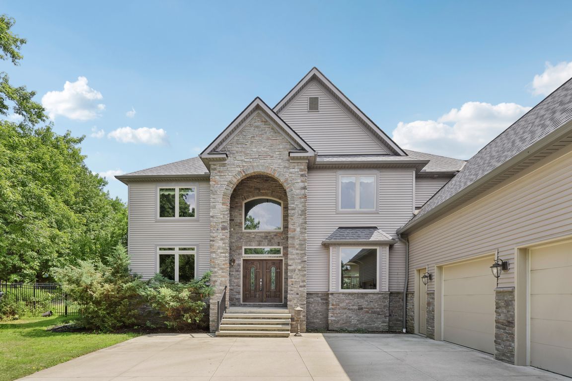 Deptford Dr-S2507-001.jpg