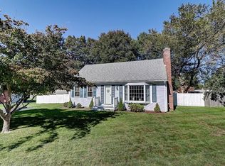 70 Linden Rd, Seekonk, MA 02771