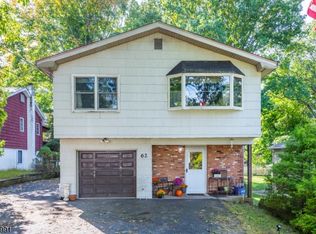 62 Wildwood Shores Dr, Hopatcong Boro, NJ 07843
