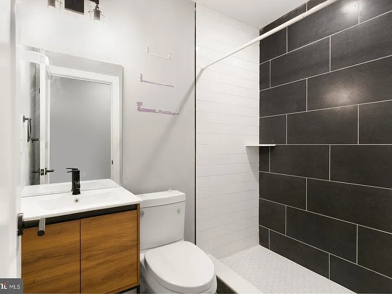 3965 Lancaster Ave #102 — Photo 10