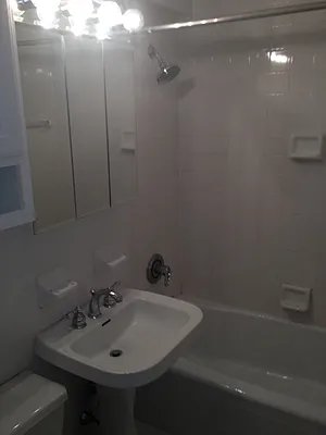 Rented by JMG Properties | media 38