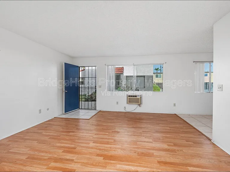 449 S Mollison Ave #3 — Photo 5
