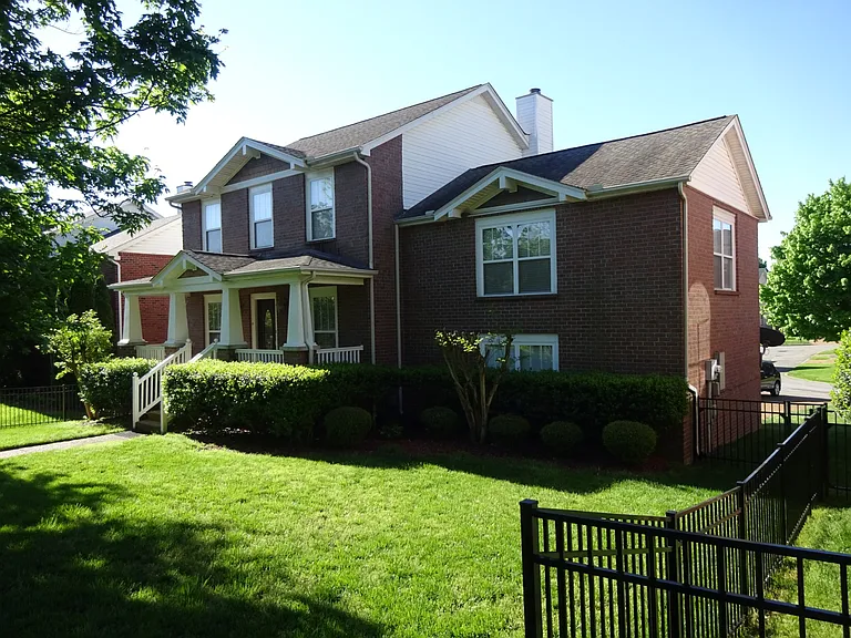 1713 Liberty Pike — Photo 2