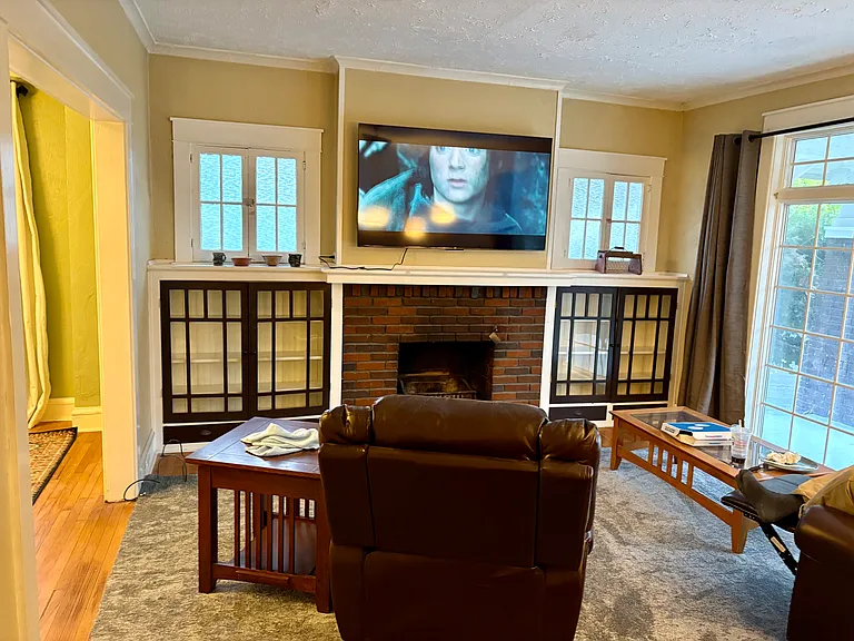 271 Fenway Dr — Photo 6