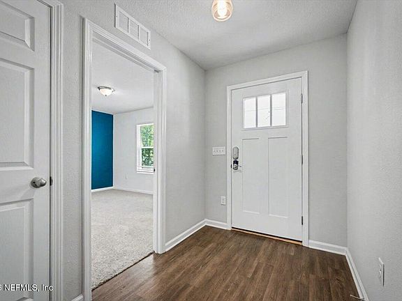 3rd image of 12184 CALAIS Street