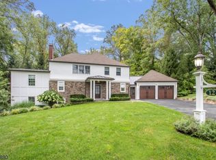 12 Hilltop Cir, Morristown, NJ 07960