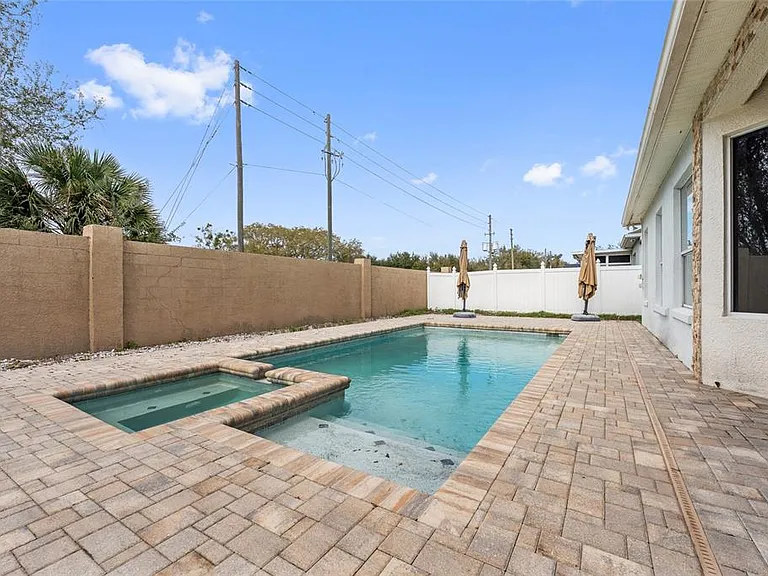 3336 Herringridge Dr — Photo 20
