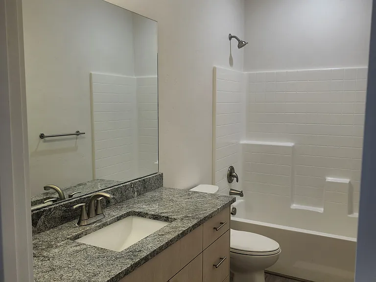 1027 Frank Henry Rd — Photo 10