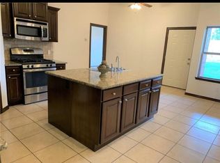 12116 SW 13th St, Yukon, OK 73099