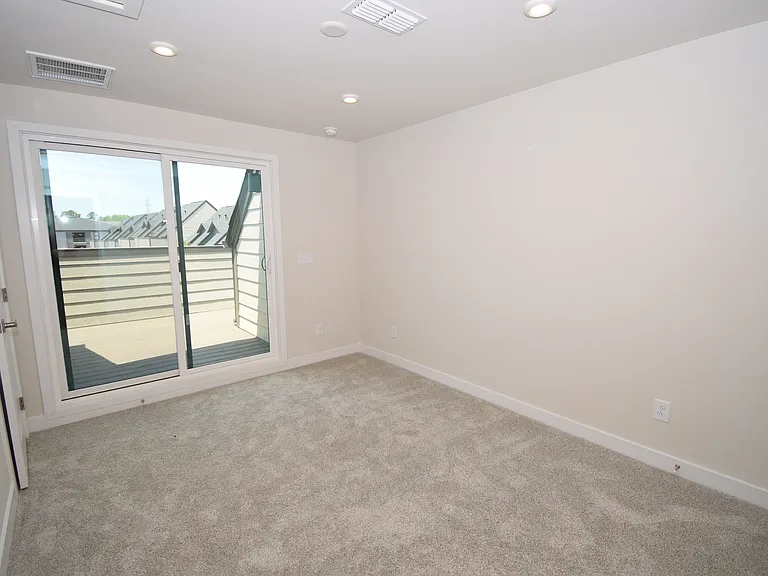 4810 Chastain Ave — Photo 35