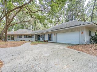 4 Tomochichi Ln, Savannah, GA 31411