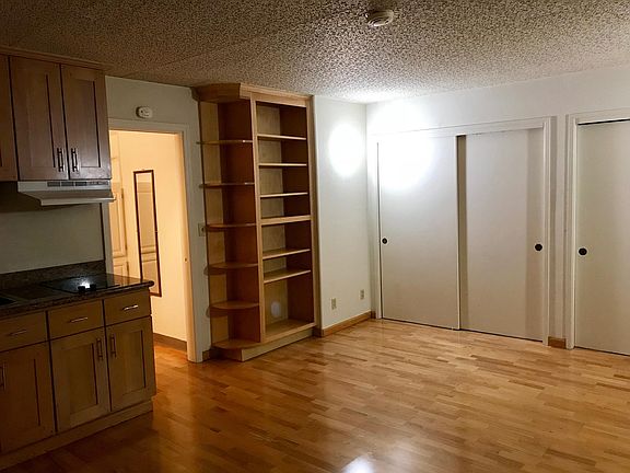 3rd image of 10346 Alpine Dr APT D