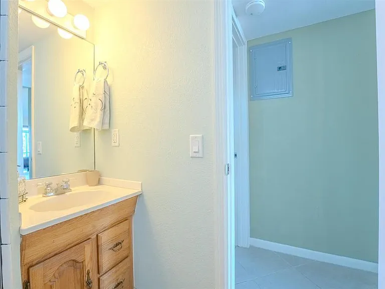2731 NE 14th St #138 — Photo 17