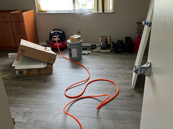 2nd image of 155 Ivy Ln APT B