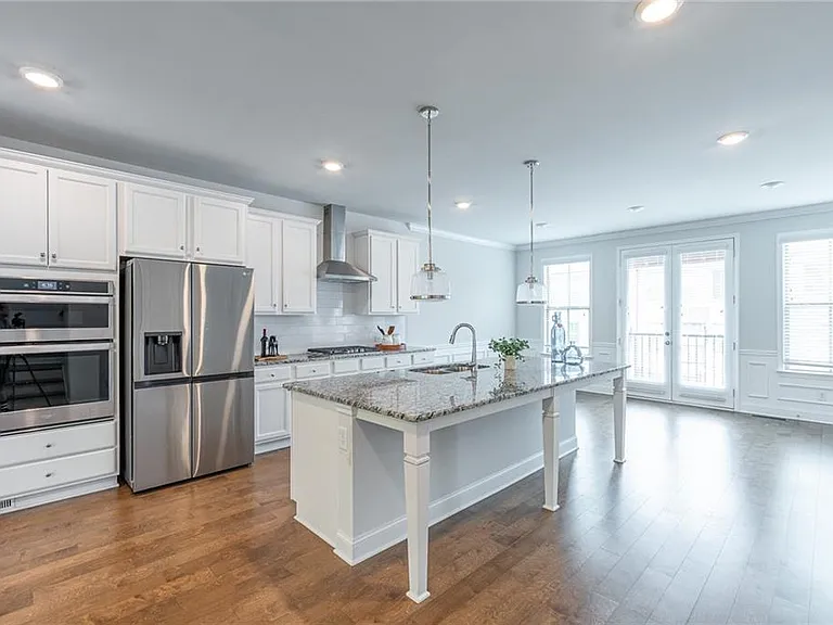 2701 Cedar Pine Way — Photo 5