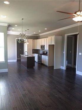 4th image of 5550 Pratt Dr