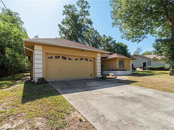 2nd image of 5037 SE 34th Ct
