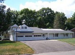 1772 Valley Way Dr, Toledo, OH 43614