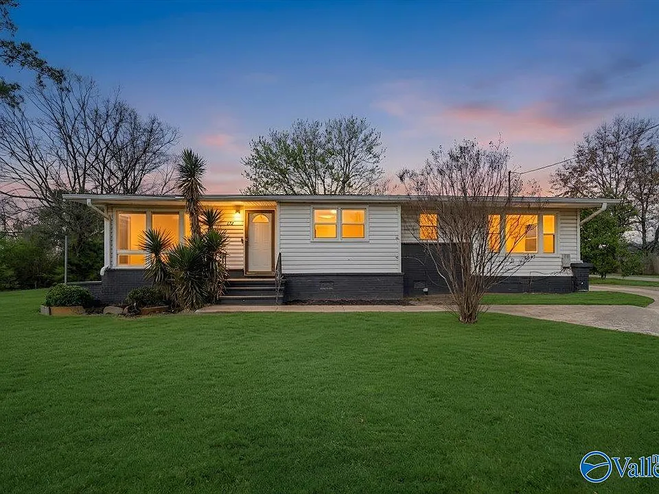 372 Clutts Rd