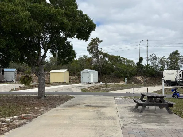 17 Windward Dr, Lake Placid, FL 33852