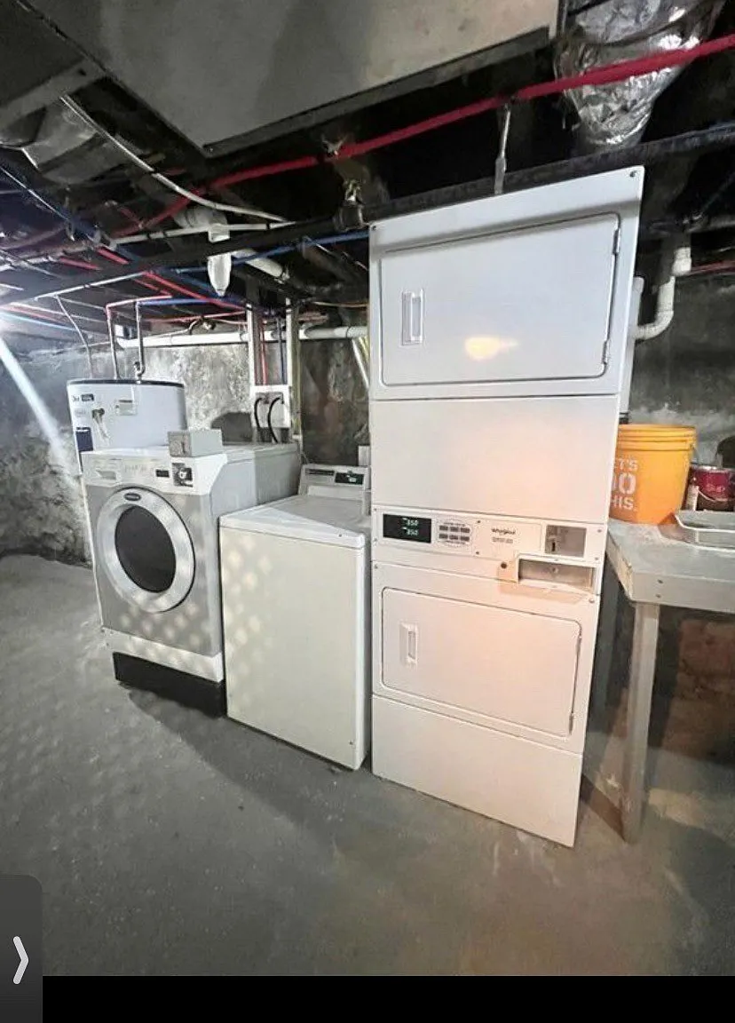 2 bed, 1000 sqft, $1,700 — Photo 3
