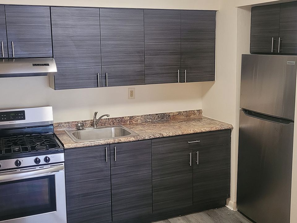 1st image of 324 Leonia Ave APT 19