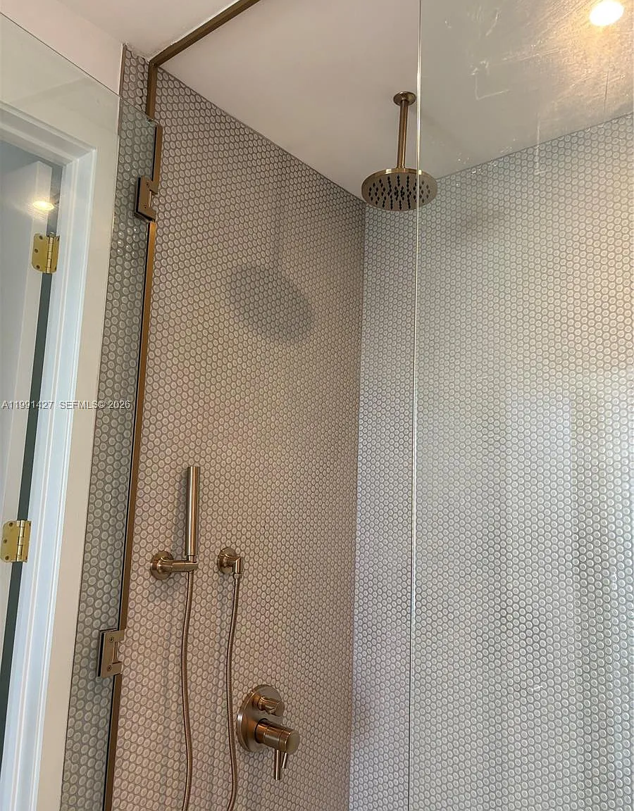 1 bed, 1.0 bath, 555 sqft, $6,500 — Photo 4