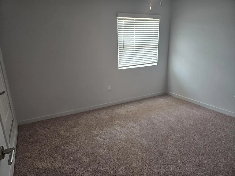 Sabine Apartments — Photo 12