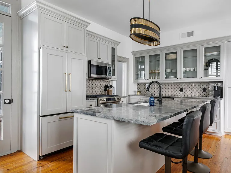 135 Broad St #B — Photo 11
