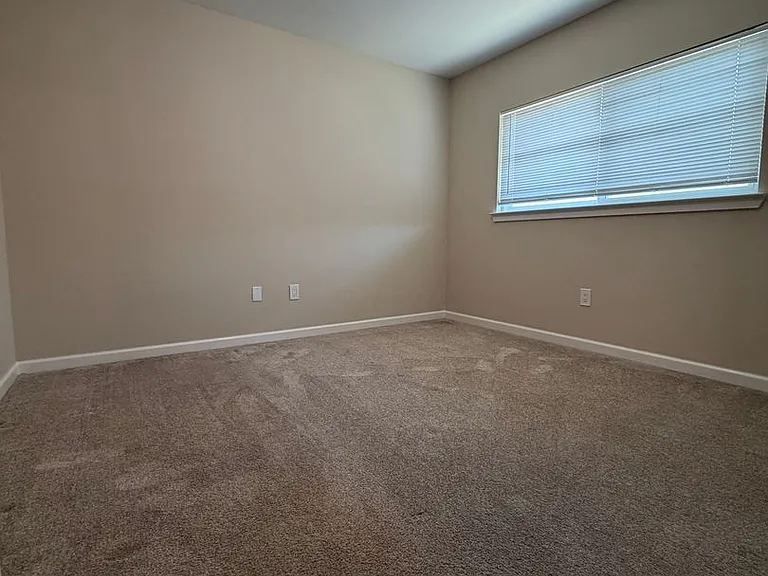 1370 Calabazas Blvd — Photo 15