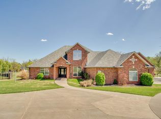 2727 Falcon Crst, Enid, OK 73703