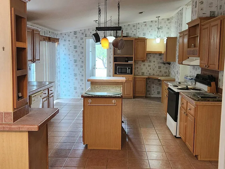 497 Fermin Ln — Photo 16