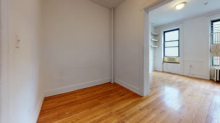 Rented by Bond New York | media 16