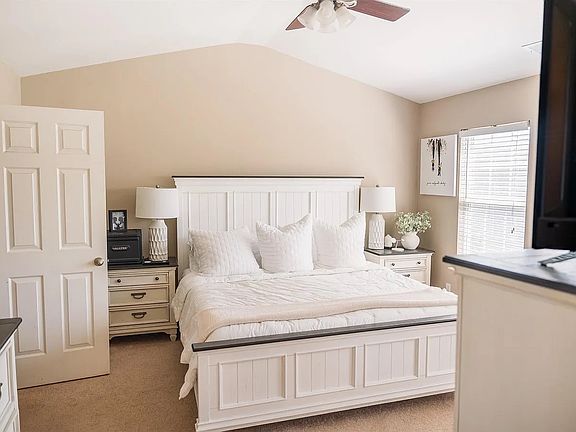 5th image of 126 Waterford Park Dr #126