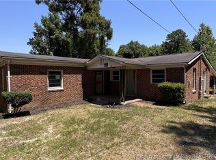 29 Elmon Gilchrist Ln, Erwin, NC 28339