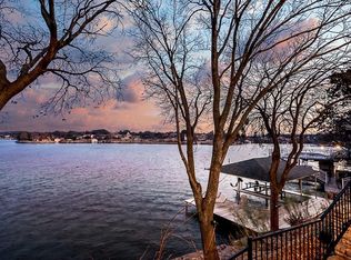 647 S Rough Creek Ct, Granbury, TX 76048